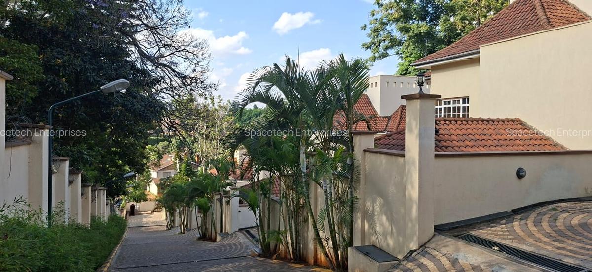 4 Bed Townhouse with En Suite in Kyuna - 2