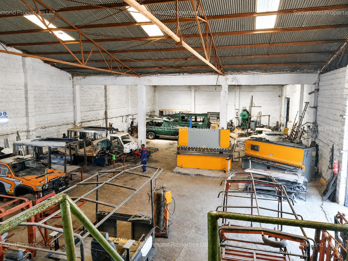 20,000 ft² Warehouse with Parking in Mombasa Road - 2