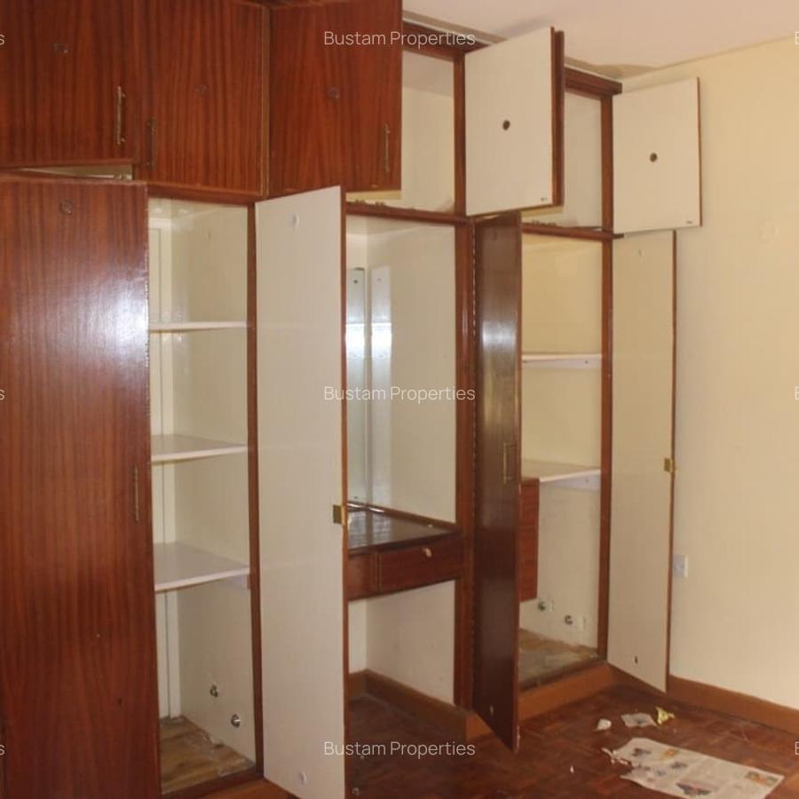 4 Bed Apartment with En Suite in Kilimani - 4