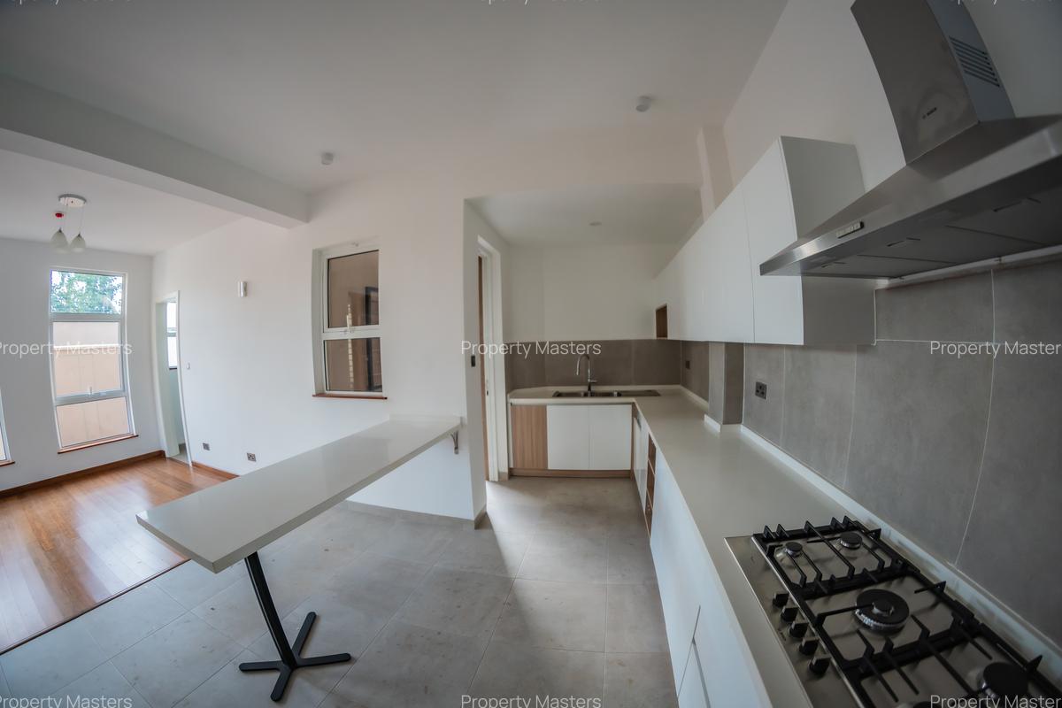 4 Bed Villa with En Suite at Kabasiran Avenue - 4