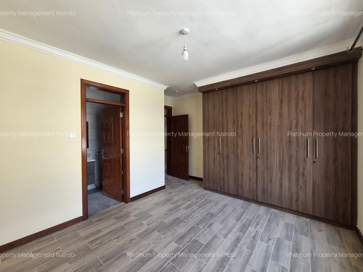 3 Bed Apartment with En Suite at Second Parklands - 10