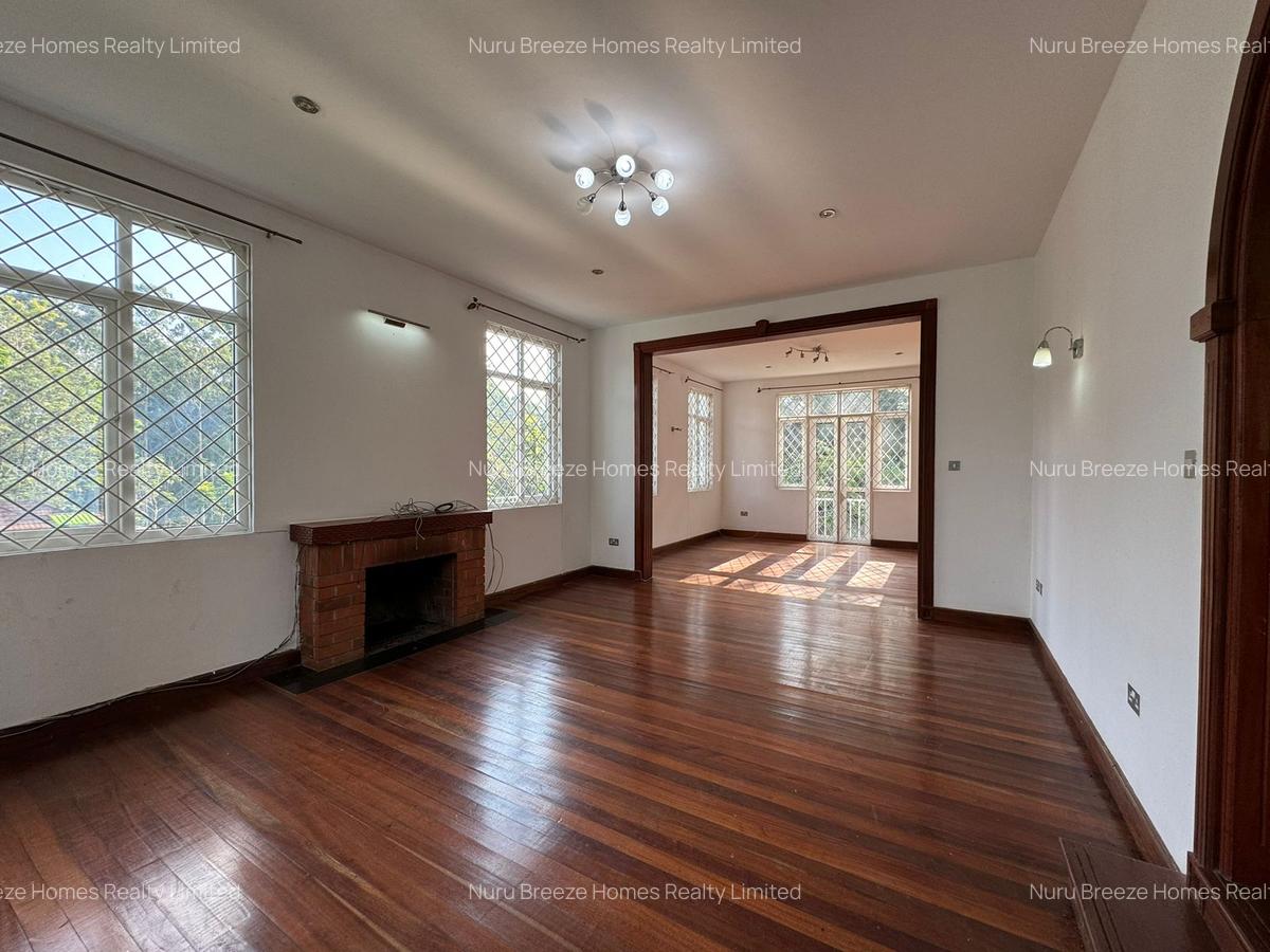 5 Bed Townhouse with En Suite in Rosslyn - 15