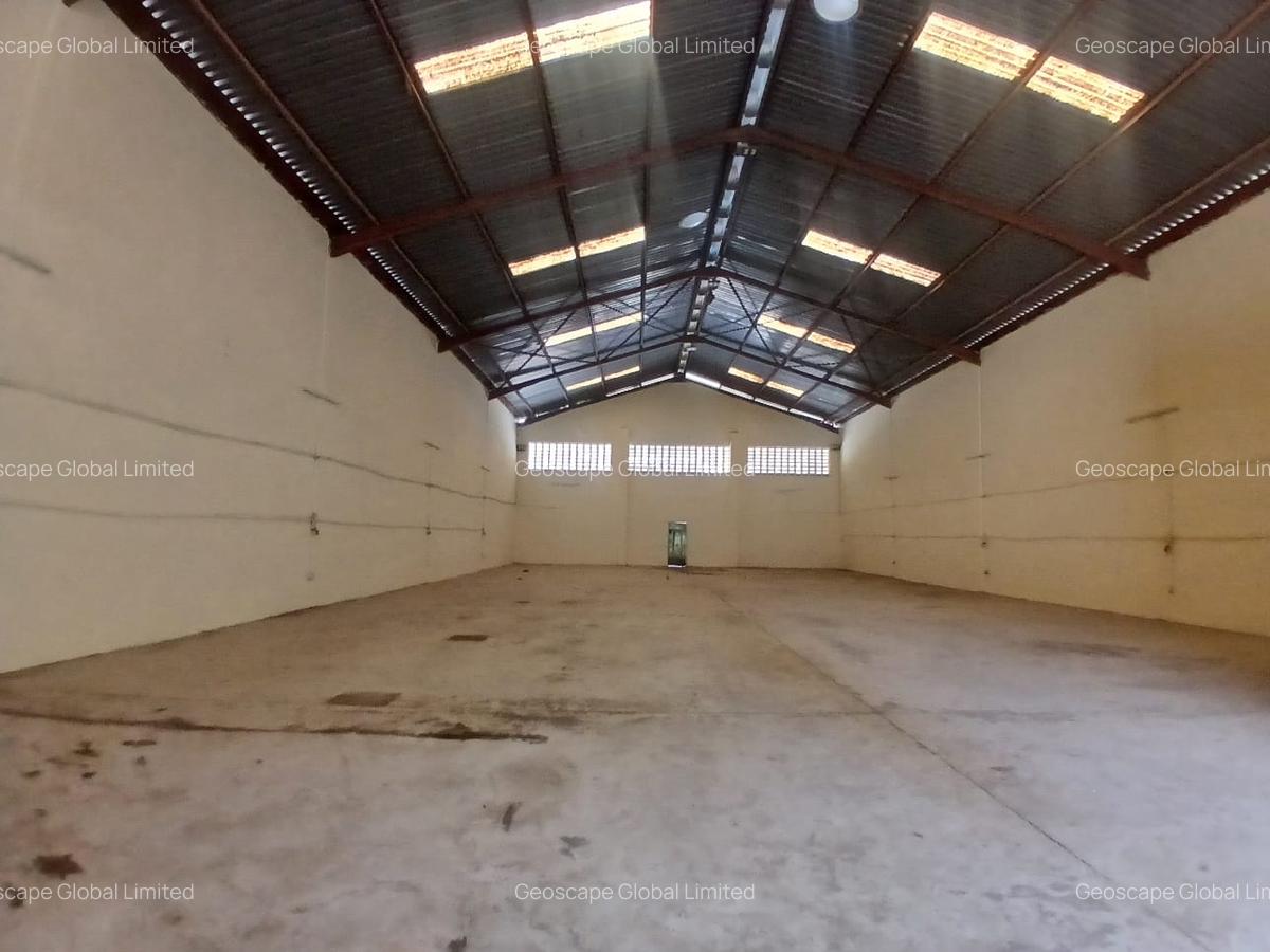 6,000 ft² Warehouse with Backup Generator in Industrial Area - 1