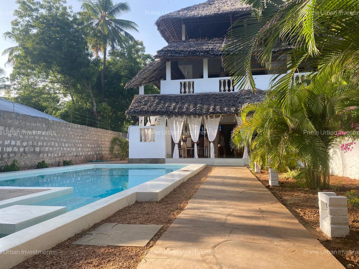 3 Bed House with En Suite at Garoda - Watamu - 8