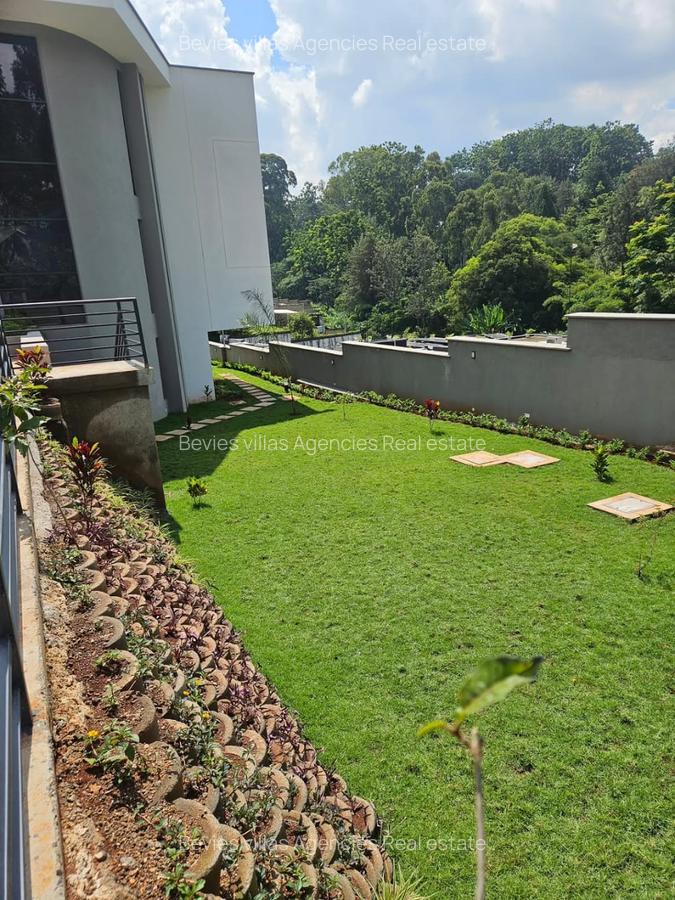 5 Bed Villa with En Suite at Nyari - 15