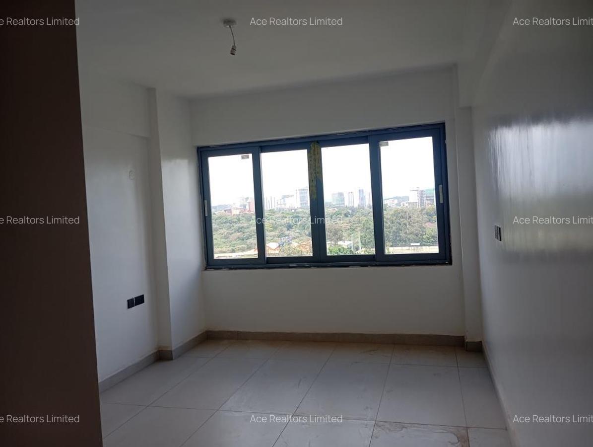 4 Bed Apartment with En Suite at Desai Road - 6