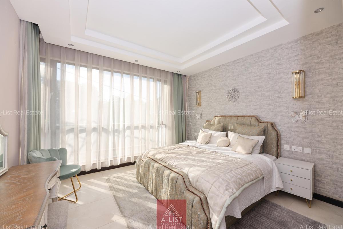 3 Bed Apartment with Swimming Pool at Riverside Drive - 5