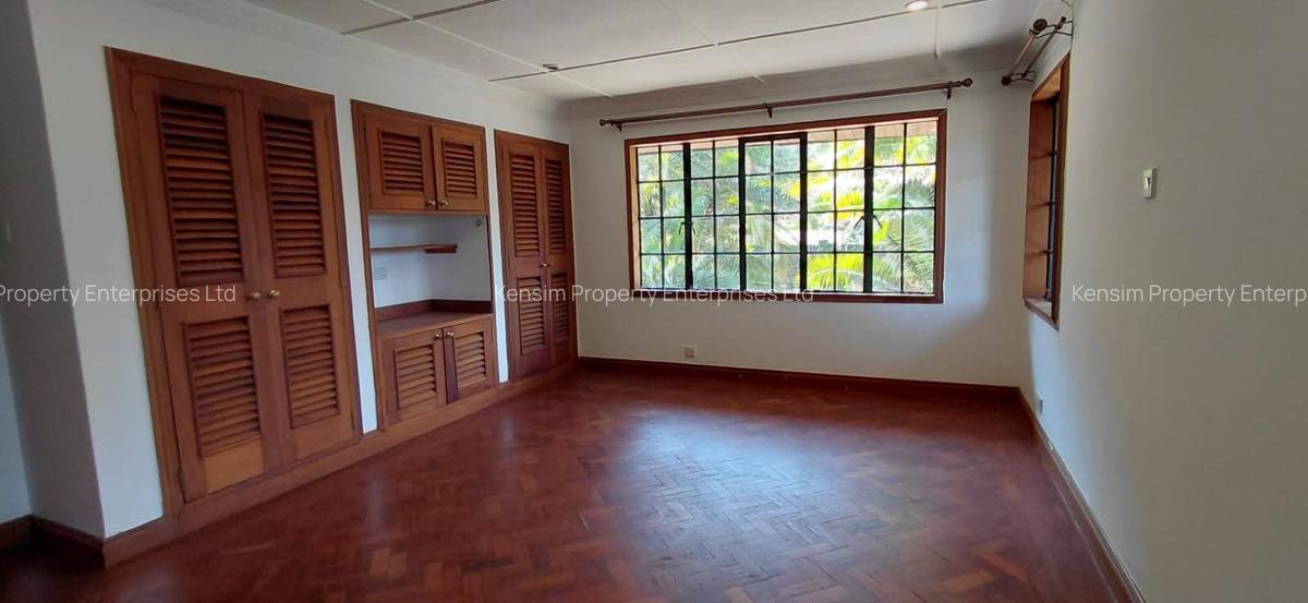 5 Bed Townhouse with En Suite in Runda - 6