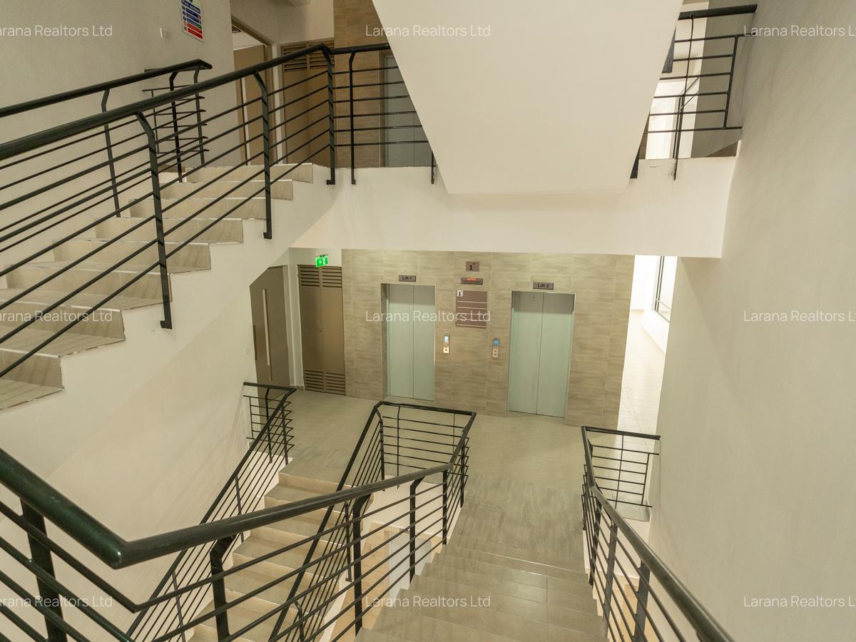 7,000 ft² Office with Backup Generator at George Padmore Rd - 8