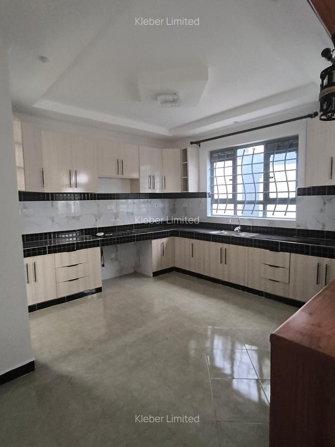 4 Bed Townhouse with En Suite in Ruiru - 10