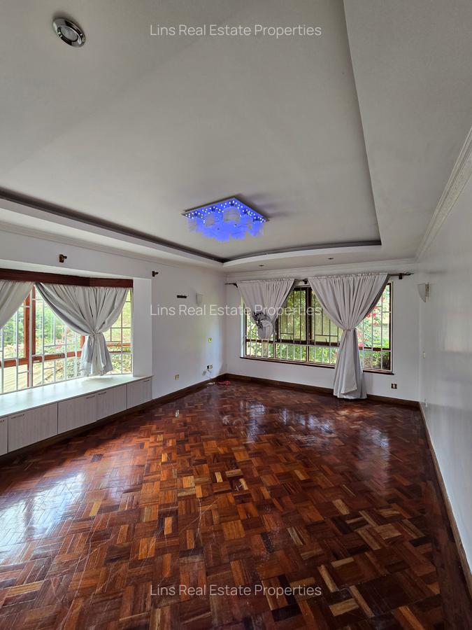 5 Bed Townhouse with En Suite in Runda - 16