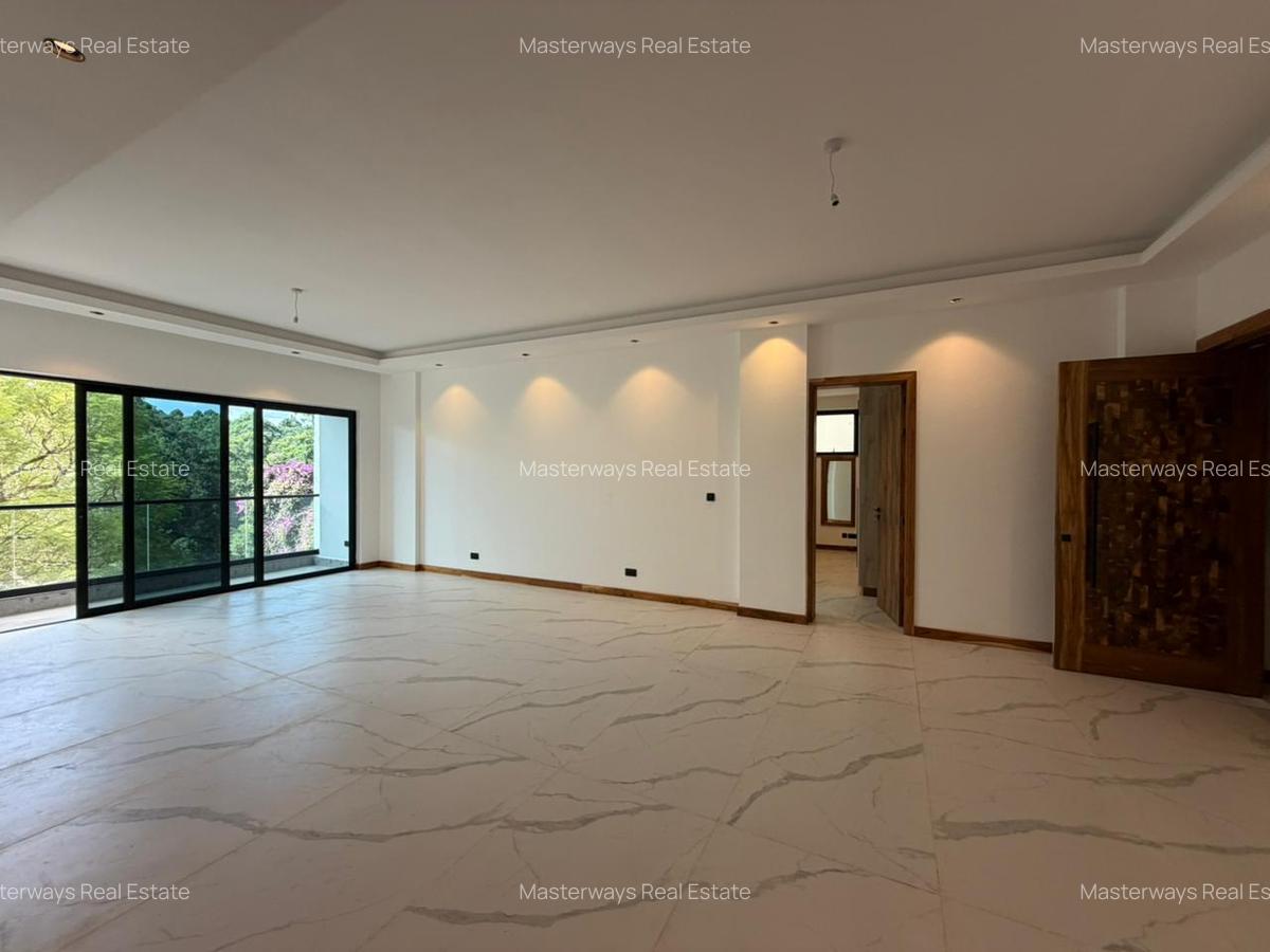 2 Bed Apartment with En Suite at Peponi Road - 6
