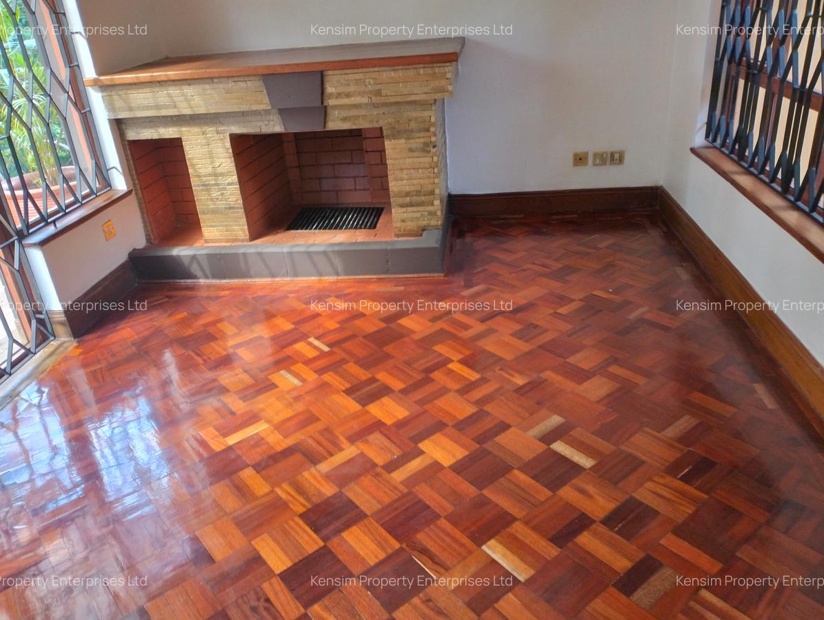 5 Bed Townhouse with En Suite in Runda - 9