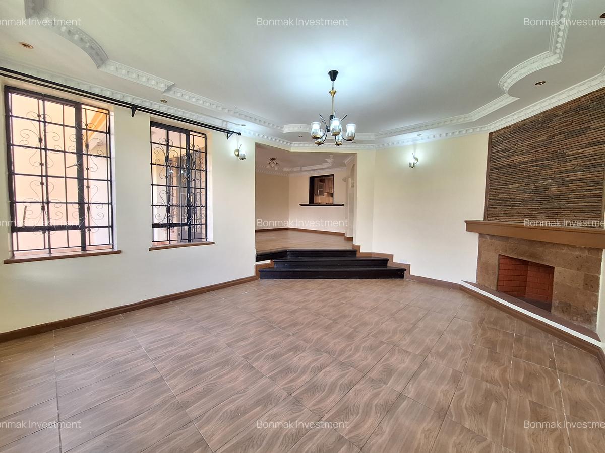 5 Bed Townhouse with En Suite at Lavington Green - 15