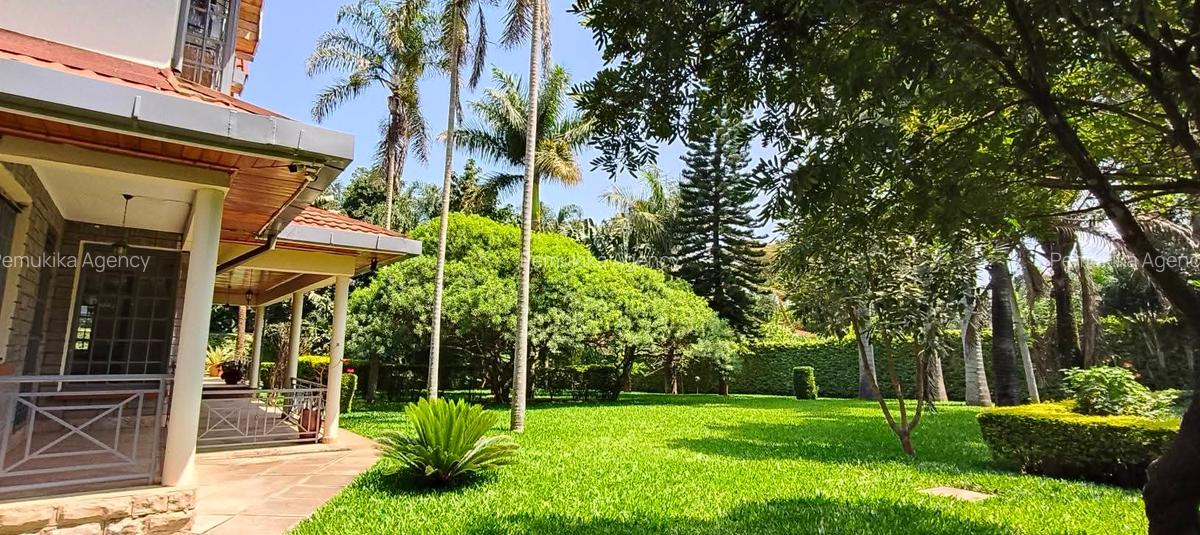 5 Bed Townhouse with En Suite in Runda - 2