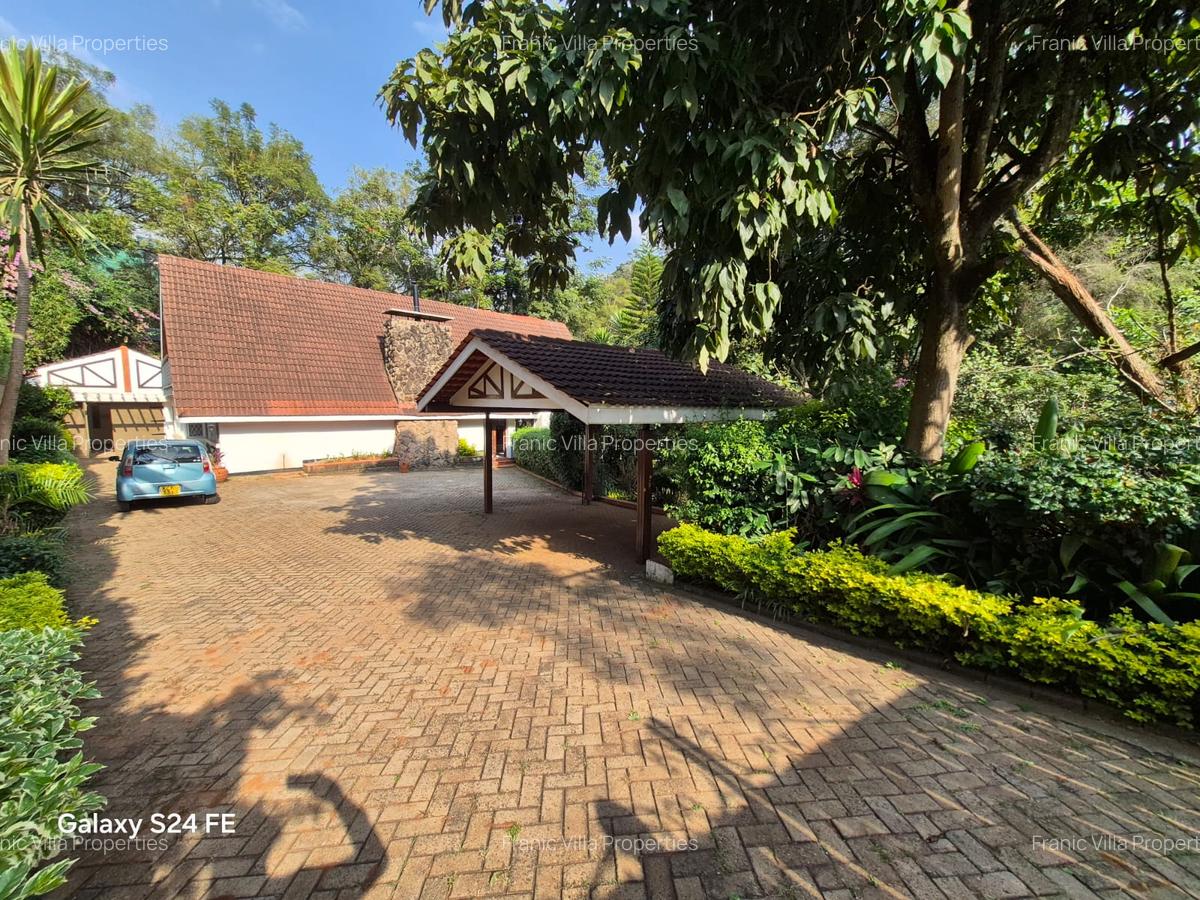 4 Bed House with En Suite at Spring Valley - 1