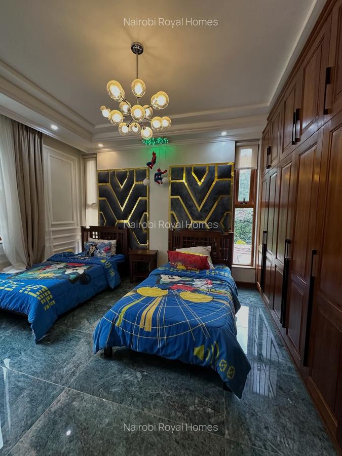 6 Bed Townhouse with En Suite at Lavington Road - 9