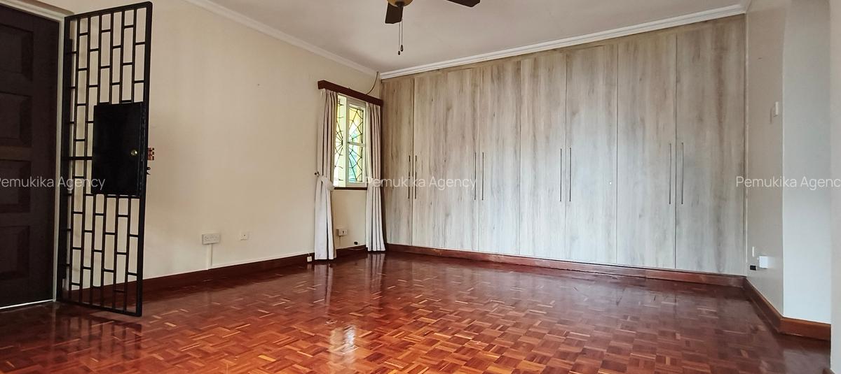 5 Bed House with En Suite at Redhill Road - 17