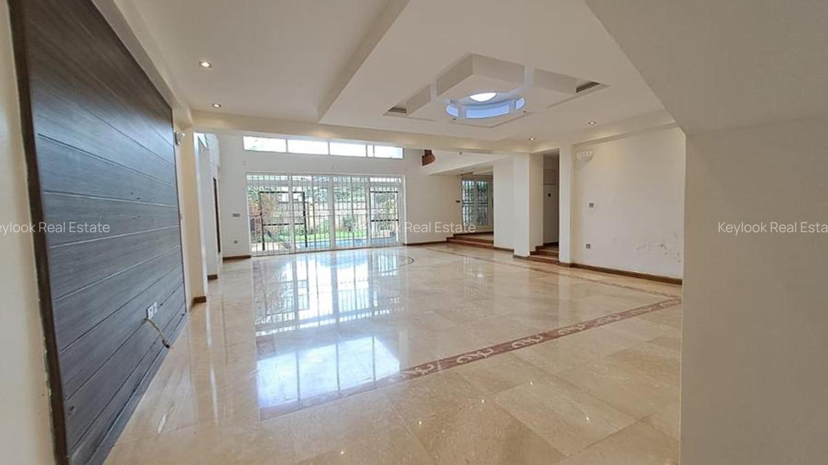 5 Bed Townhouse with En Suite at Lavington Green - 2