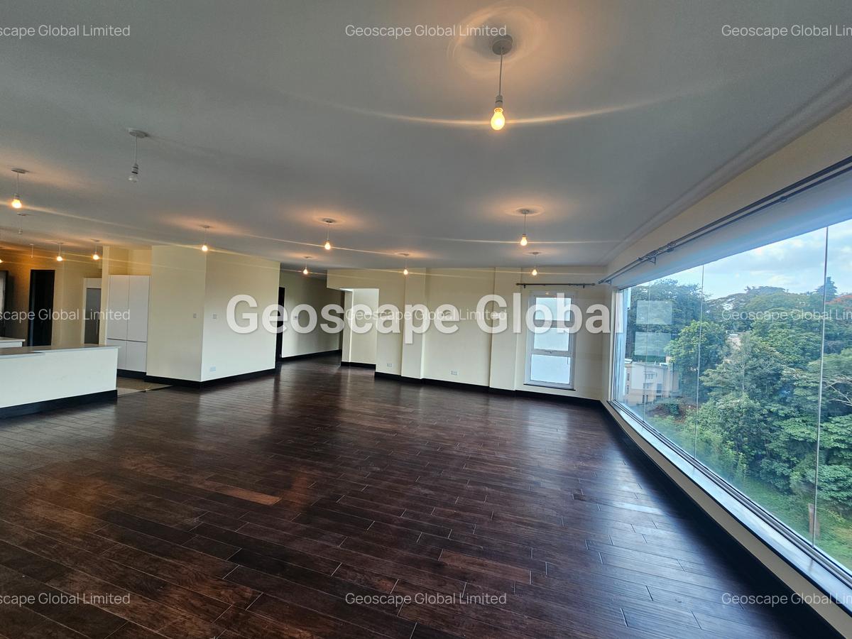 5 Bed Apartment with En Suite in General Mathenge - 1