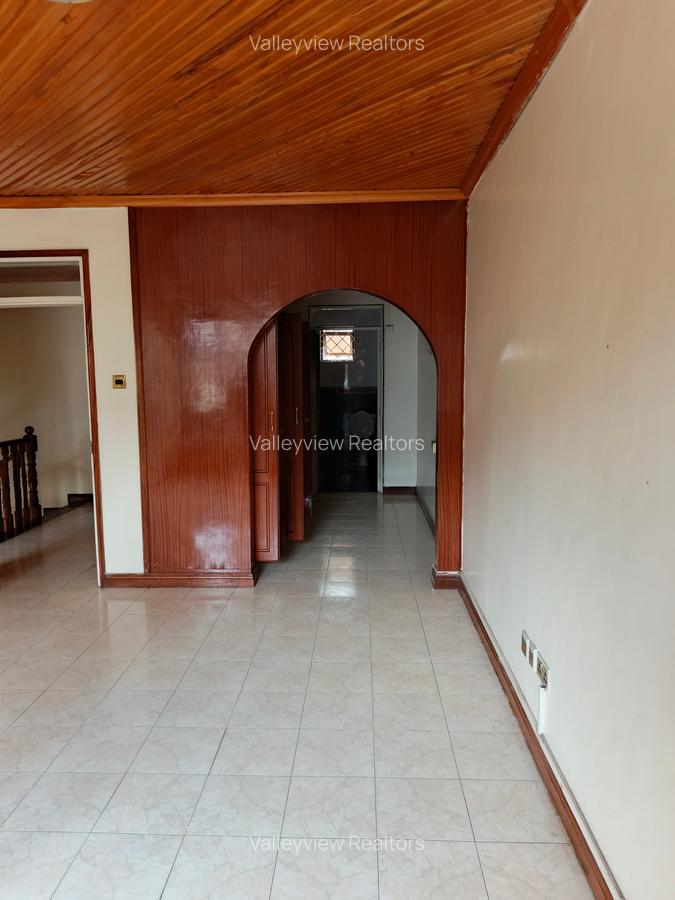 4 Bed Townhouse with En Suite at Kileleshwa - 16