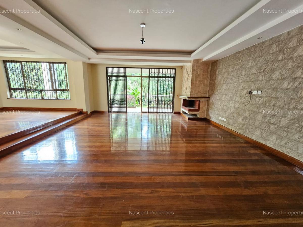 5 Bed Townhouse with En Suite in Lavington - 9