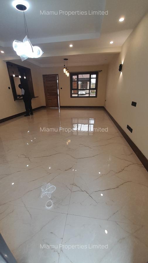 4 Bed Townhouse with En Suite at Banana Road - 3