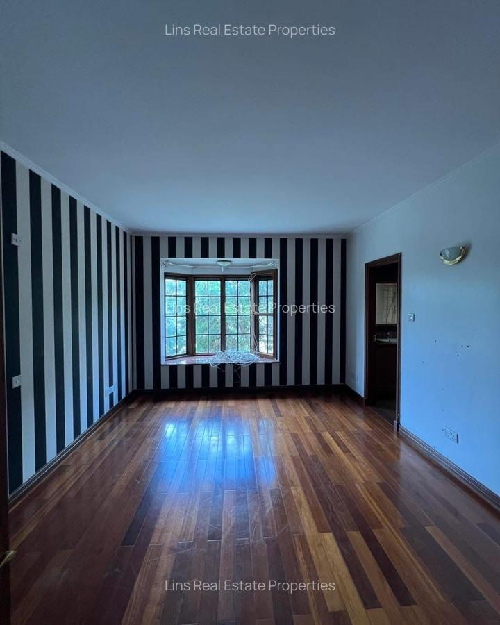 4 Bed Townhouse with En Suite in General Mathenge - 6
