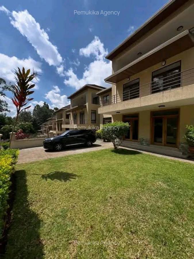 5 Bed Townhouse with En Suite in Lavington - 1
