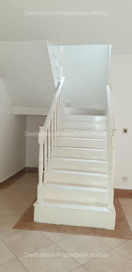 4 Bed Villa with En Suite at Lenana - 4