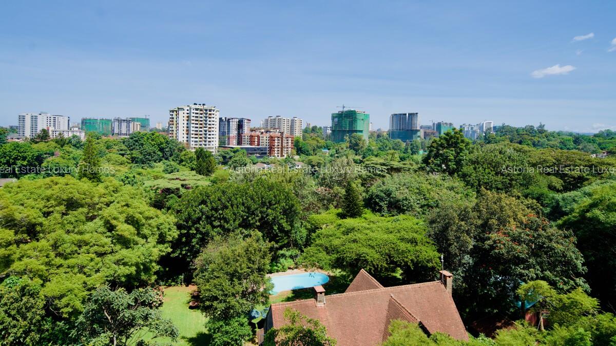 3 Bed Apartment with En Suite at 2026-385 - 14