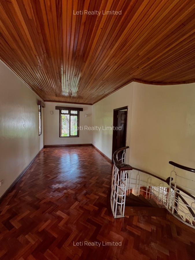 4 Bed Villa with En Suite in Lavington - 7