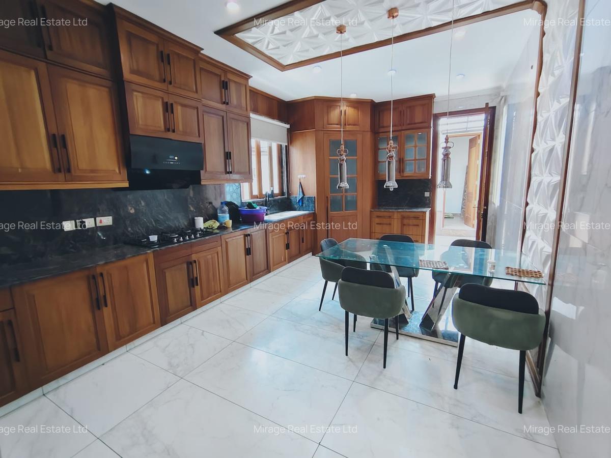 6 Bed Villa with En Suite in Lavington - 14
