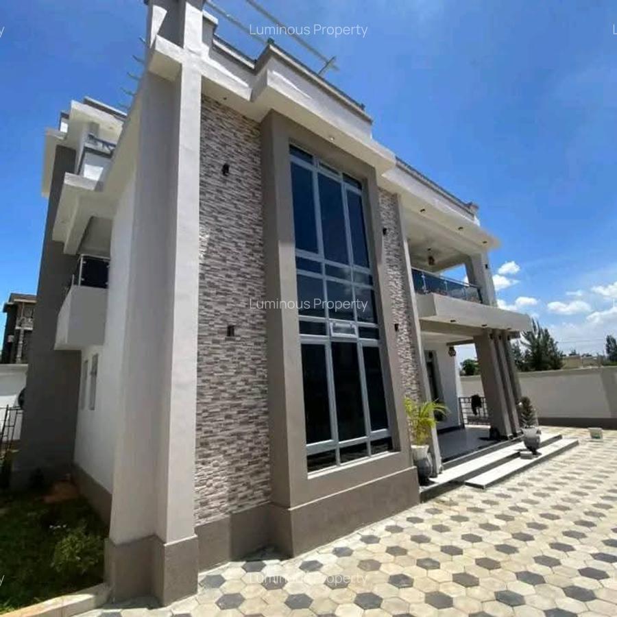 4 Bed House with En Suite at Mugutha - 1