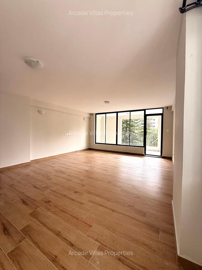 3 Bed Apartment with En Suite in Kileleshwa - 4