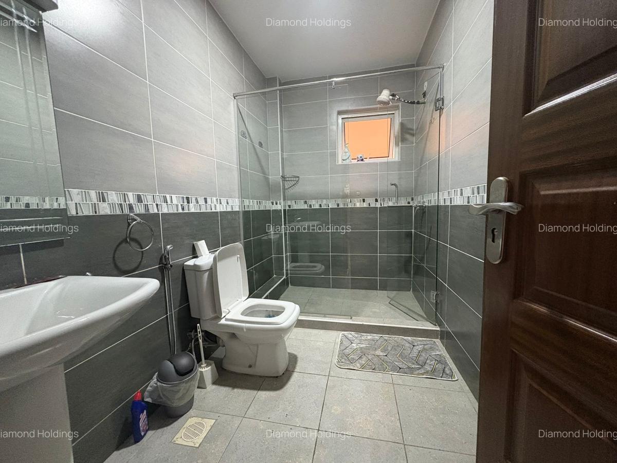 3 Bed Apartment with En Suite at Parklands - 7