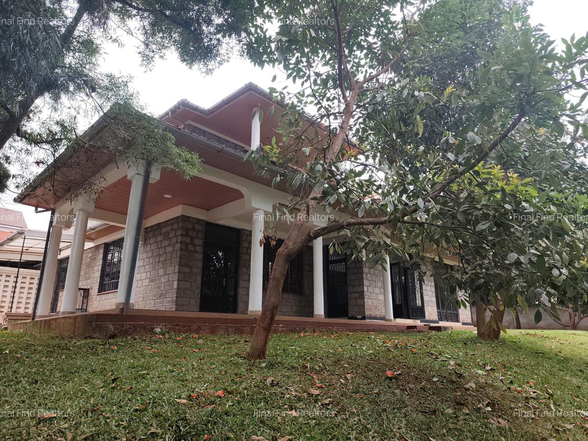 5 Bed House with Backup Generator in Runda - 3