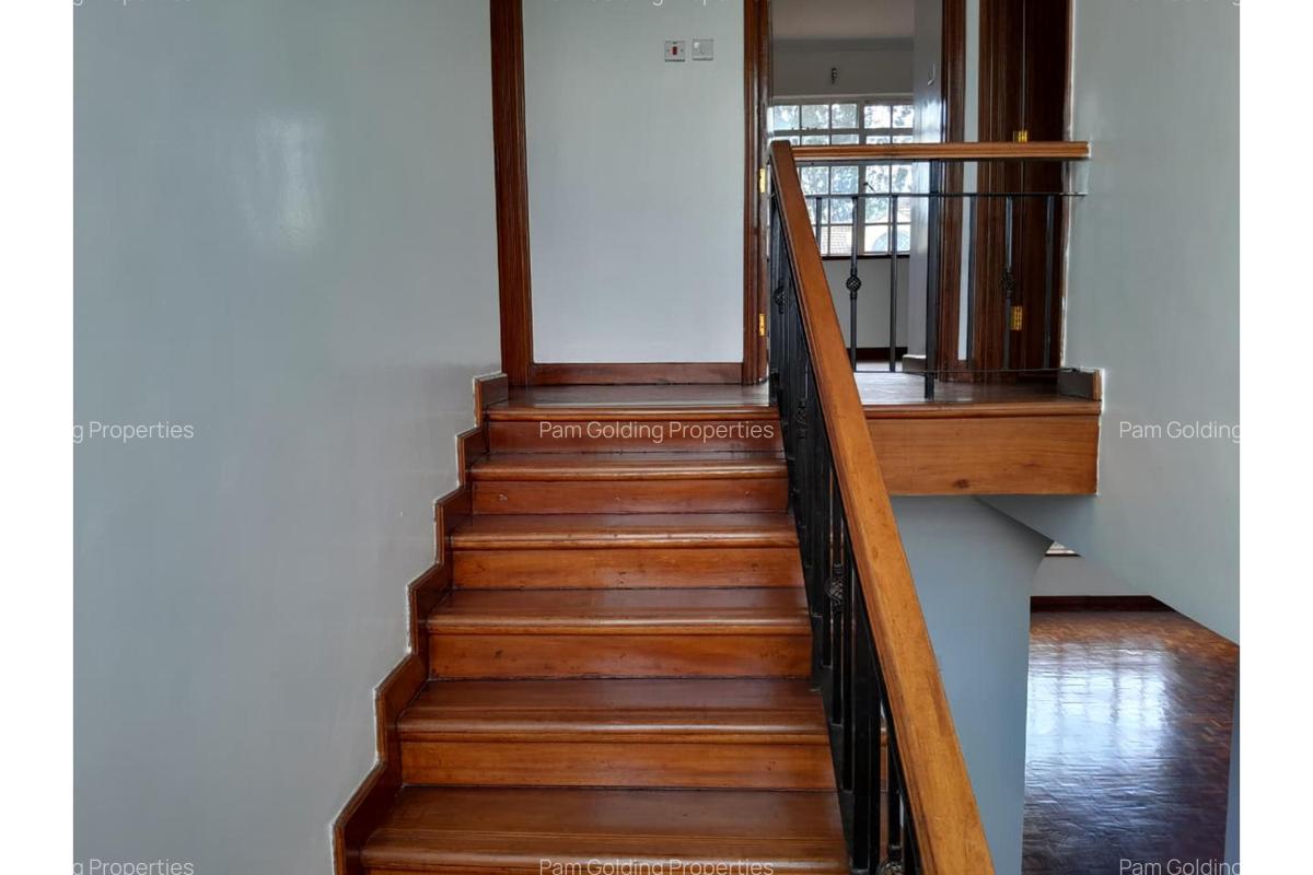 4 Bed House with En Suite at Runda Paradise - 10