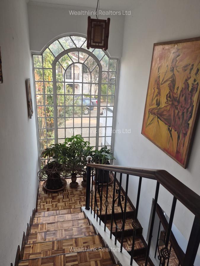4 Bed Townhouse with En Suite at Karen - 2