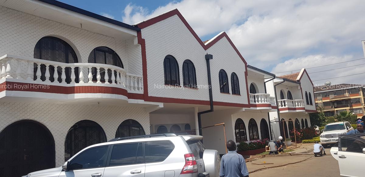 5 Bed Townhouse with En Suite at Yaya Center - 2