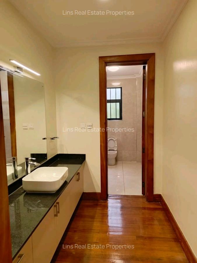 5 Bed Townhouse with En Suite in Loresho - 17