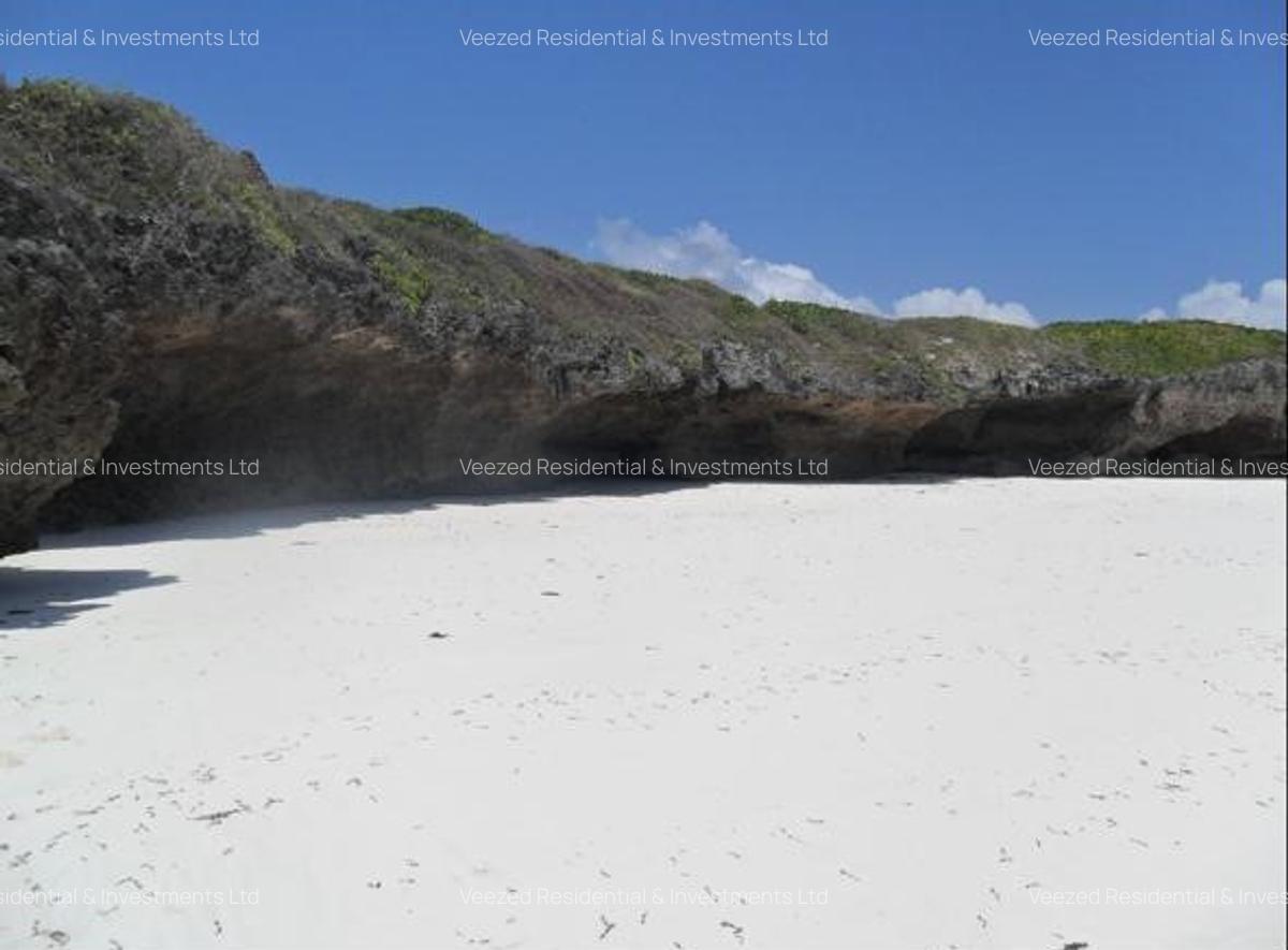 20 ac Land in Kilifi - 1