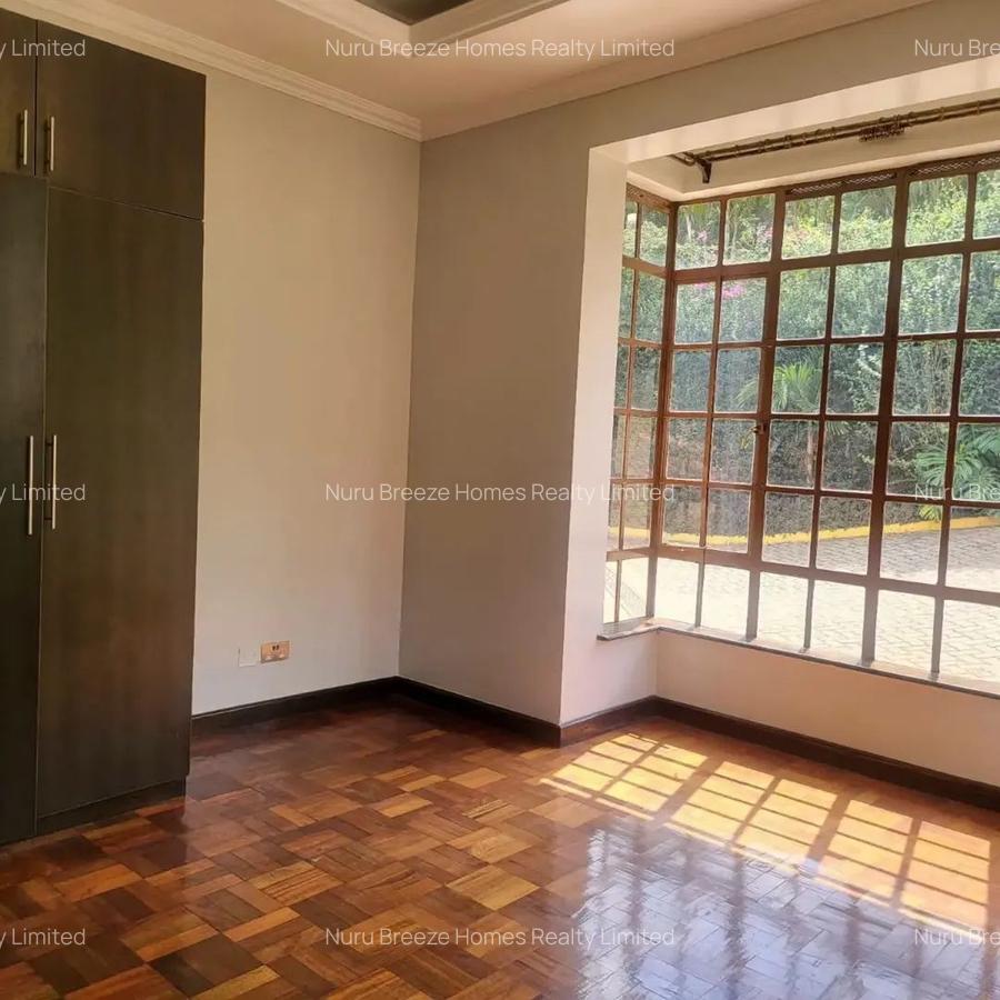 4 Bed Townhouse with En Suite in Karen - 13