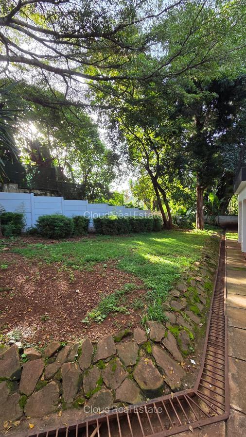 4 Bed Townhouse with Staff Quarters in Kitisuru - 13