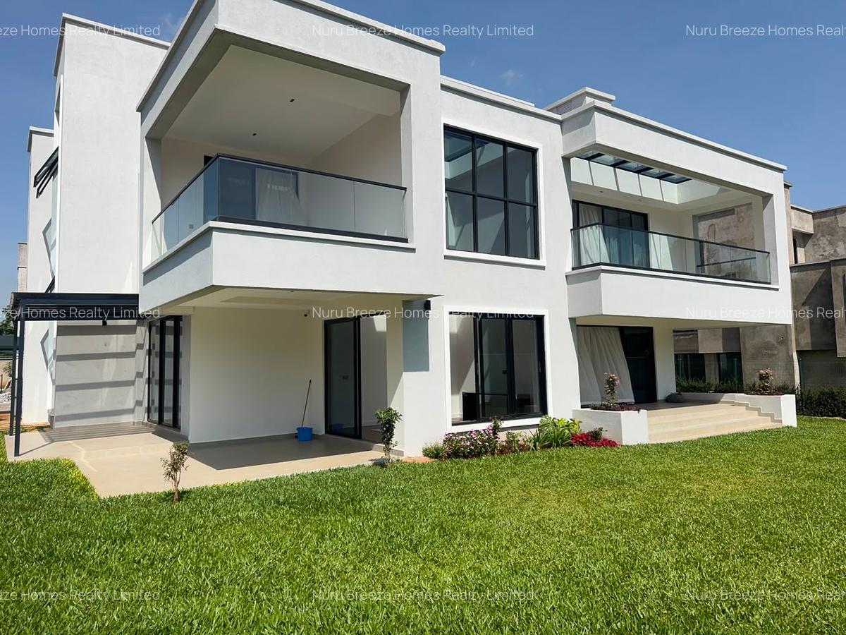 5 Bed Villa with En Suite in Runda - 13