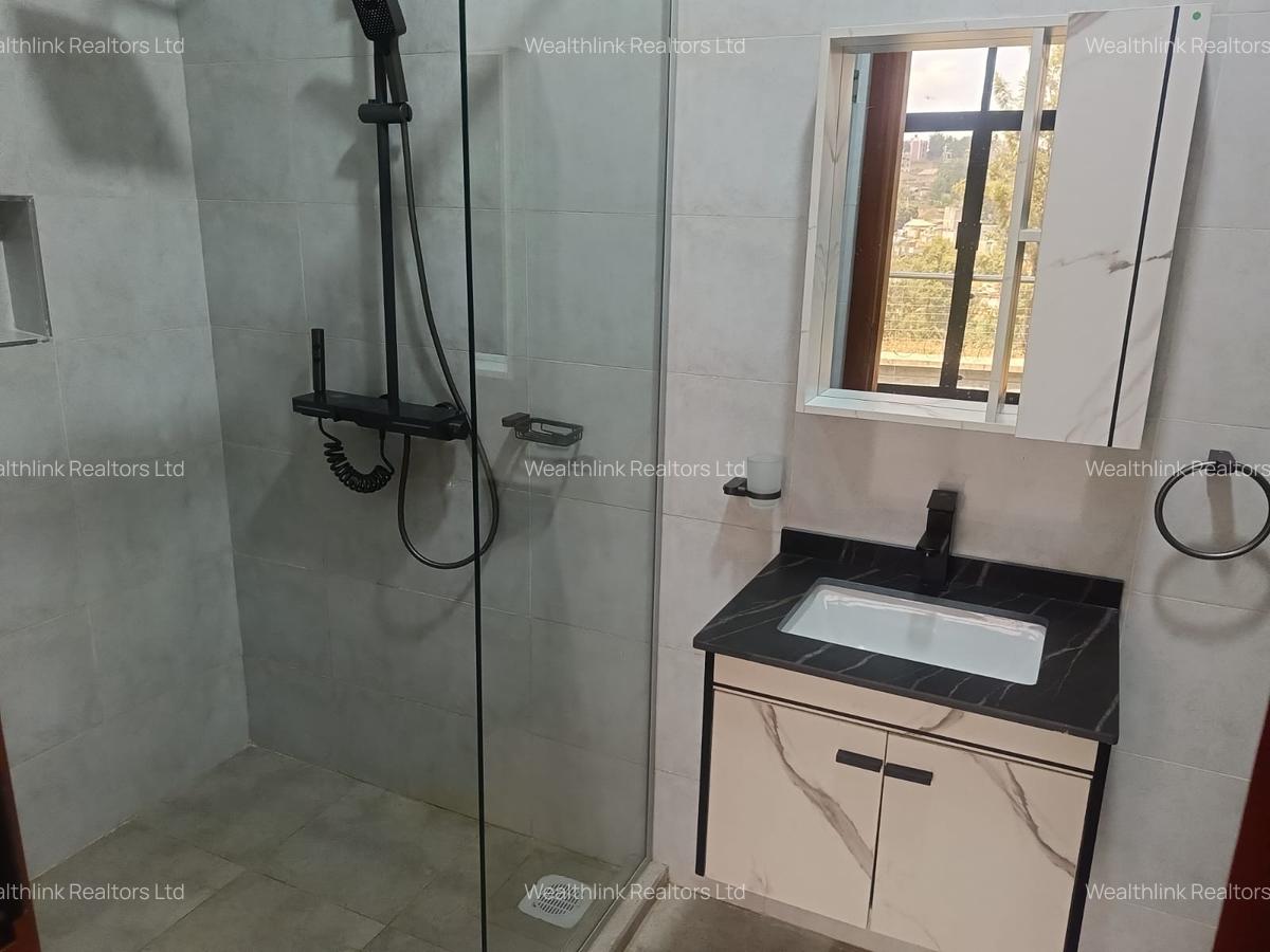 4 Bed Townhouse with En Suite at Kist - 14