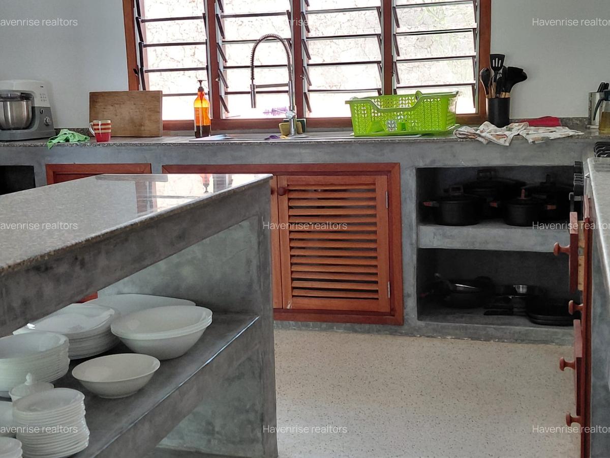 4 Bed House at Watamu - 8