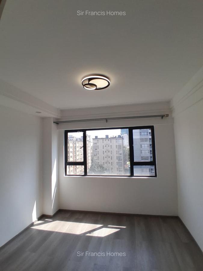 Serviced 3 Bed Apartment with En Suite at Valley Arcade - 6