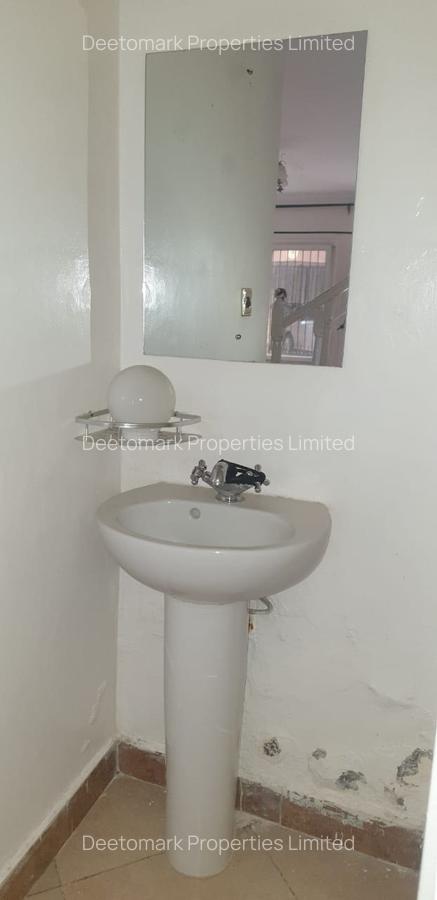 4 Bed Villa with En Suite at Lenana - 14