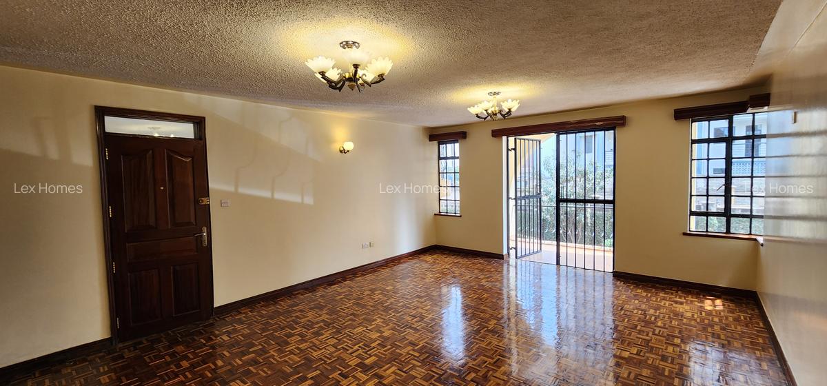 3 Bed Apartment with En Suite at Garden Estate Road - 2